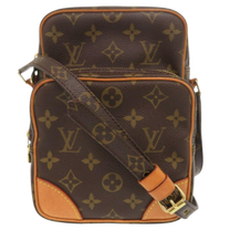 Thumbnail of Pre-Owned Brown Fabric Louis Vuitton Shoulder Bags - Image 1