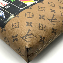 Thumbnail of Brown Fabric Louis Vuitton Shoulder Bags - Image 3