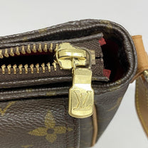 Thumbnail of Brown Fabric Louis Vuitton Shoulder Bags - Image 7