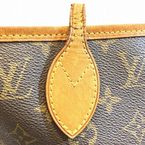 Thumbnail of Pre-Owned Brown Fabric Louis Vuitton Tote - Image 8