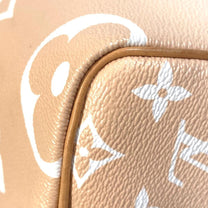 Thumbnail of Orange Fabric Louis Vuitton Handbag - Image 10