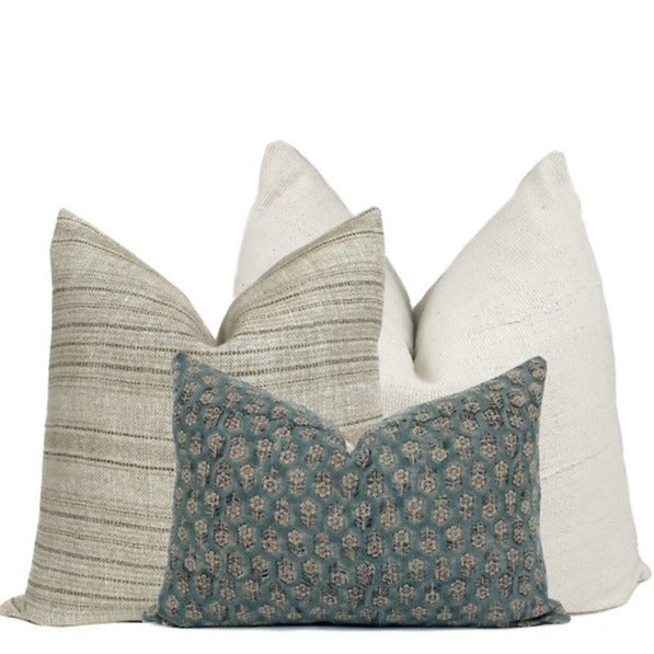 Choosing the Perfect Decorative Pillow Sets for Beds – ONE AFFIRMATION