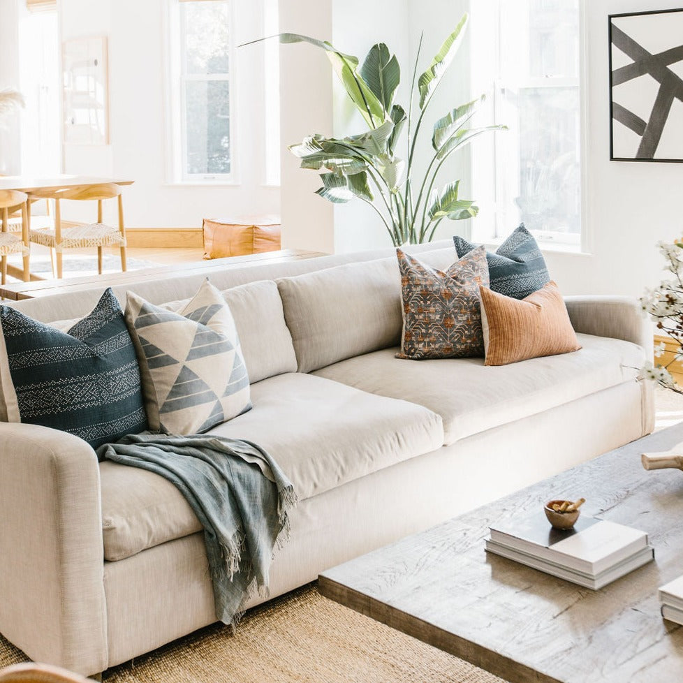 The 2:2:1 Throw Pillow Rule Will Change the Way You Style Your Couch