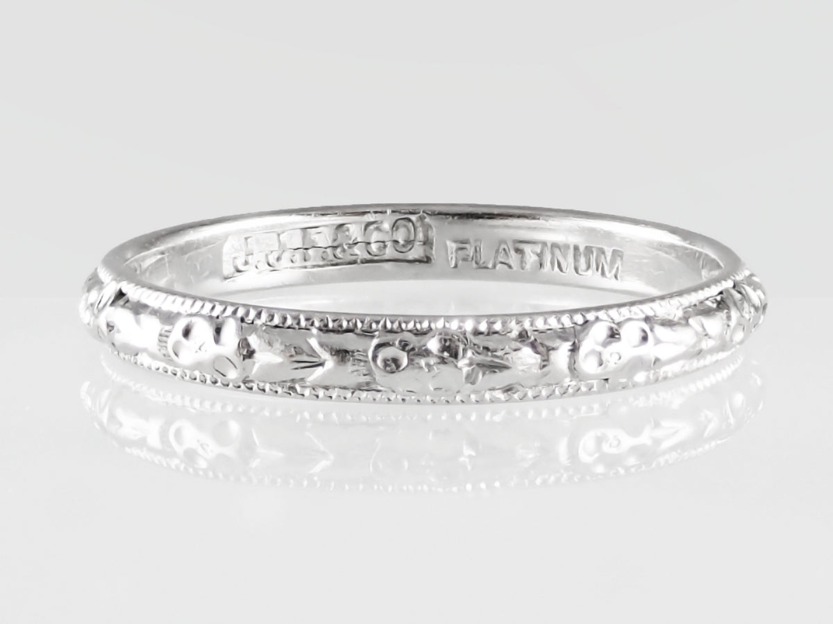 1920s Sculptured Floral Antique Wedding Ring in Platinum