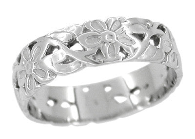 Art Nouveau Flowers and Leaves Wedding Ring in 14 Karat White Gold