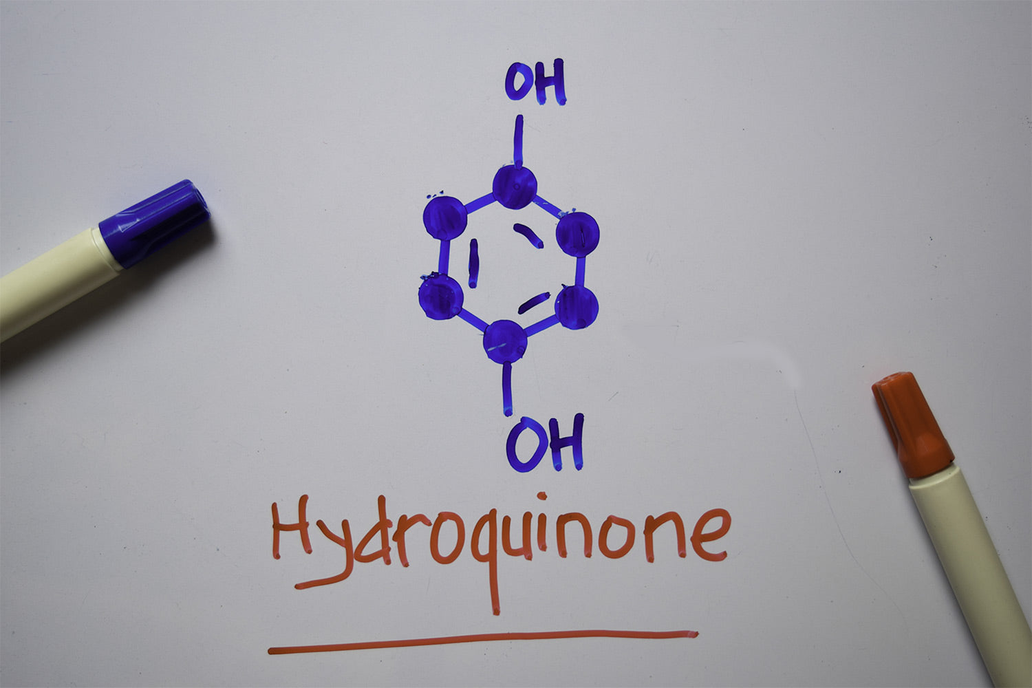 chemical formula for hydroquinone
