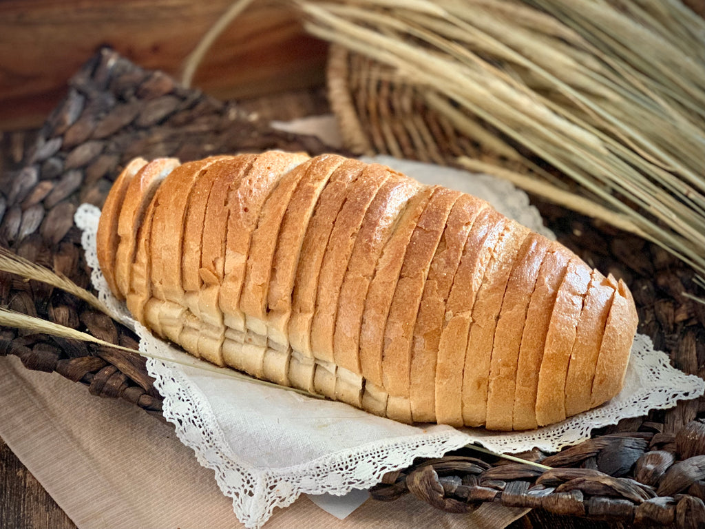 Polish sausage, sauerkraut, rye bread, Milwaukee Polish population