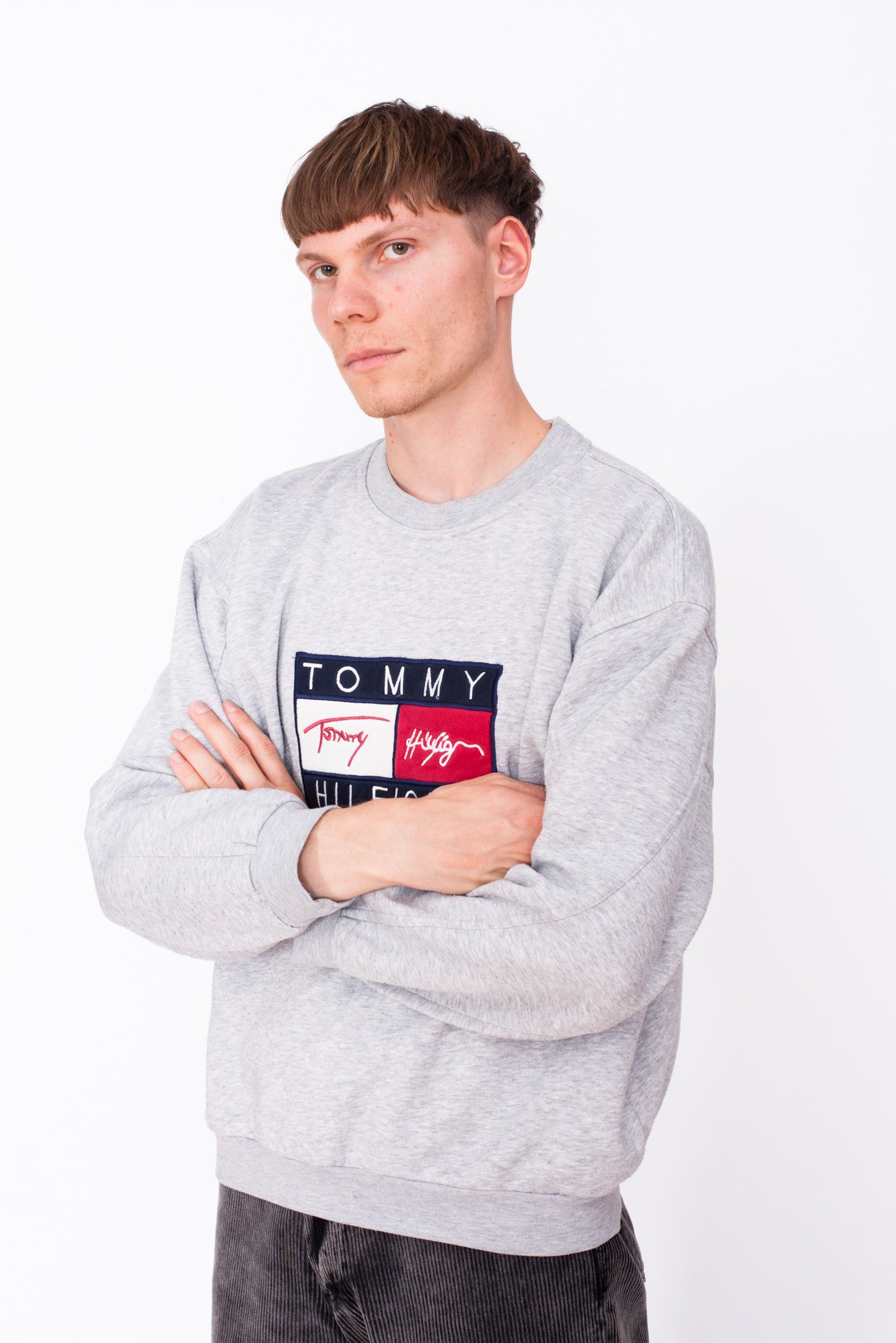 tommy hilfiger logo sweatshirt black