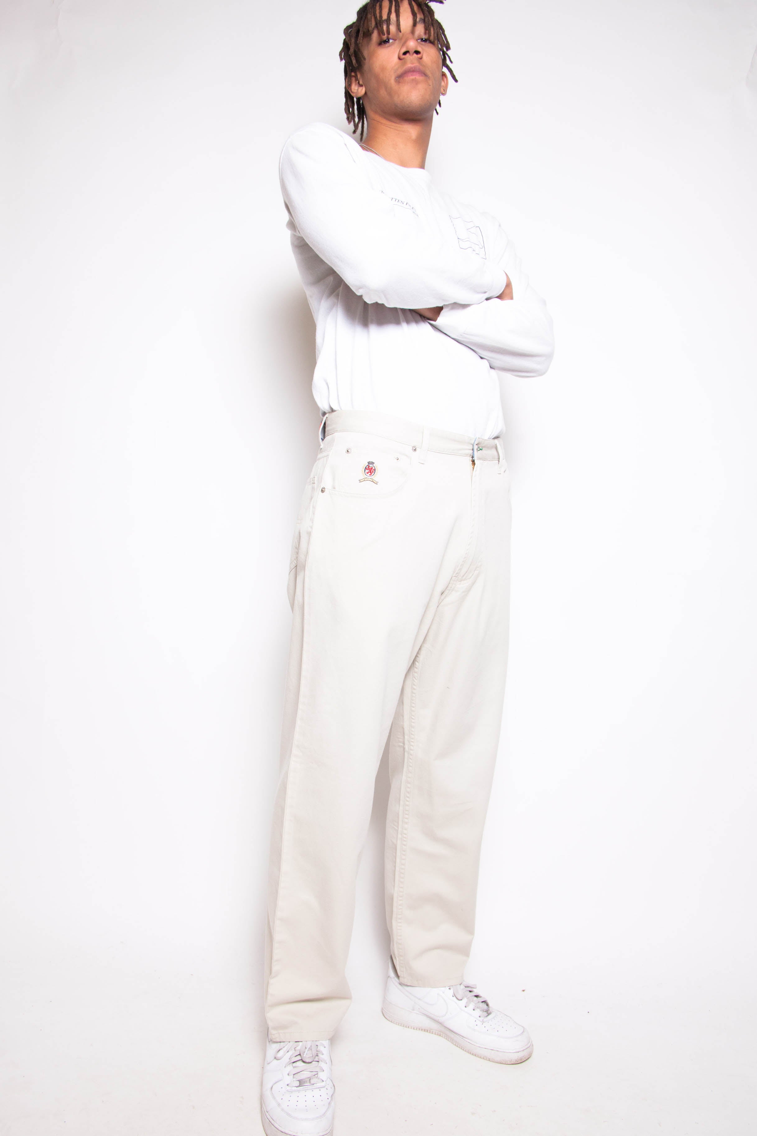 white tommy hilfiger pants