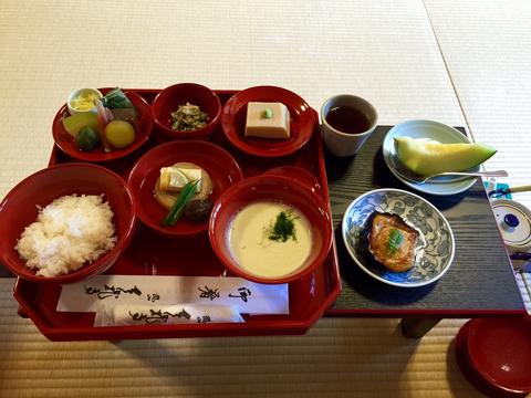 traditional vegetarian meal served to the monks