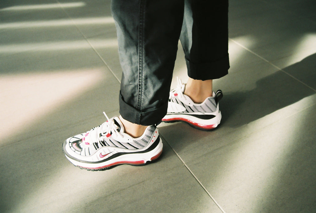 wmns air max 98 solar red