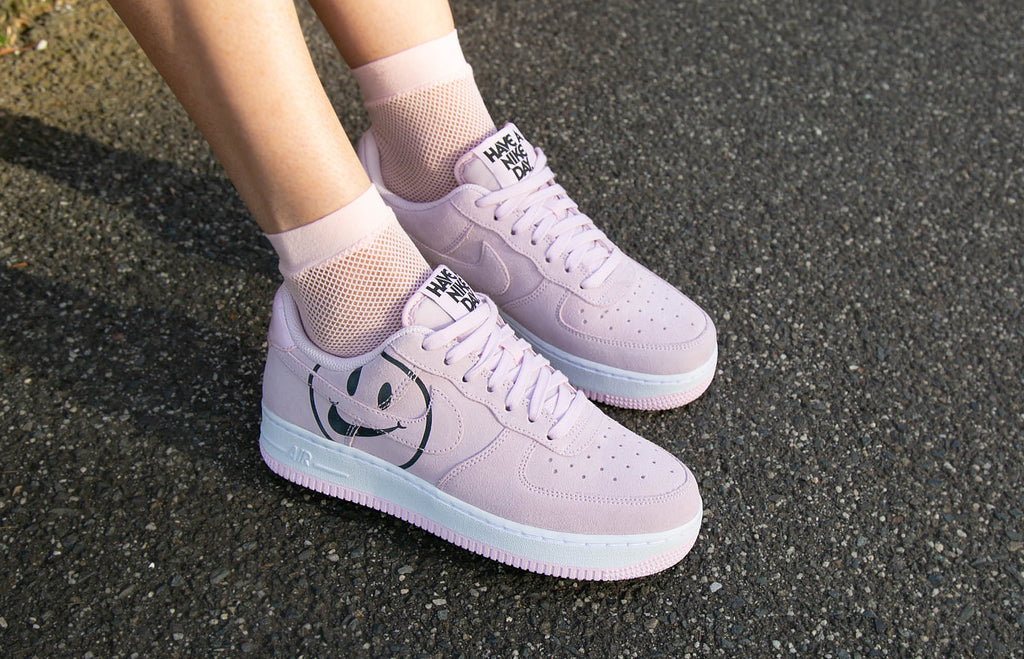nike air force 1 low smiley face