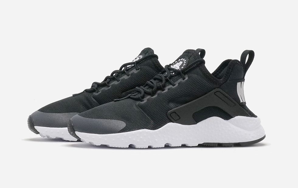 Women’s Nike Air Huarache Ultra Black/White