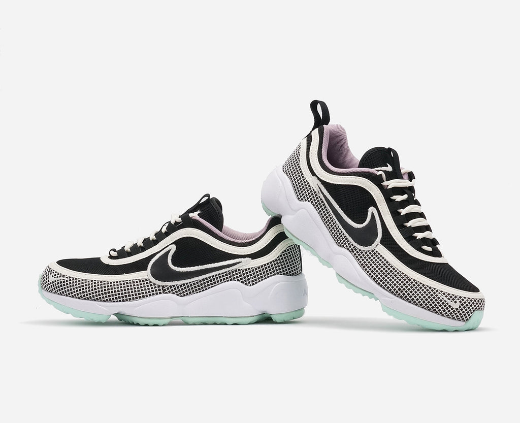 nike spiridon ultra black