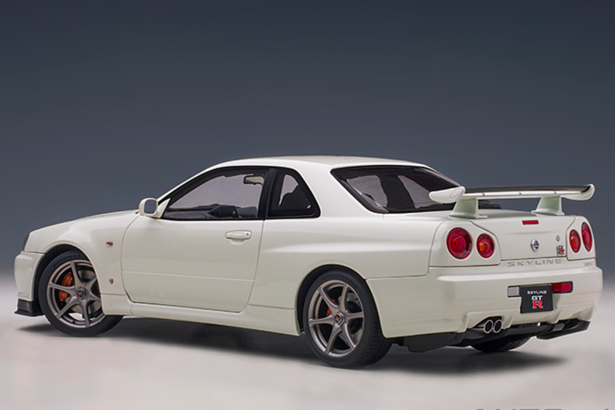 Nissan Skyline GT-R V-Spec II (R34) | 1:18 Scale Model Car