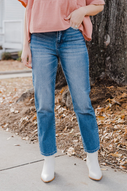 The Perfect Vintage Jean in Ainsworth Wash