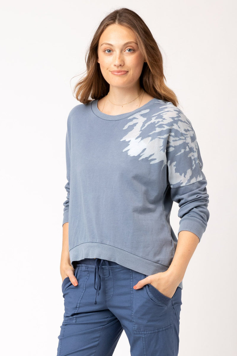 Wearables Twister Pullover 