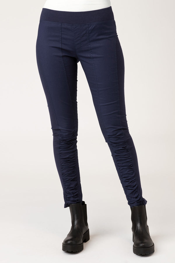 Alexa Legging in Bark – XCVI