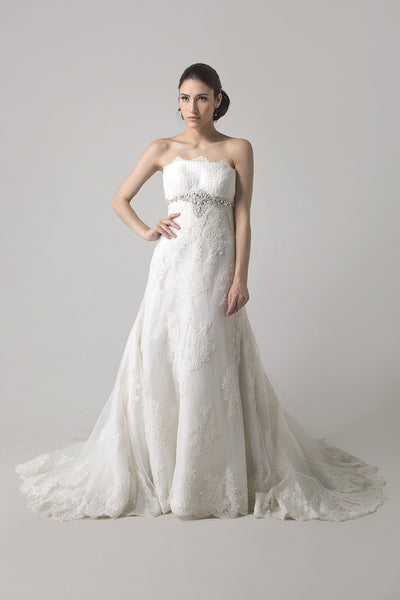  Rent  Wedding  Dresses  by Vera  Wang  Yefta Gunawan Hian 