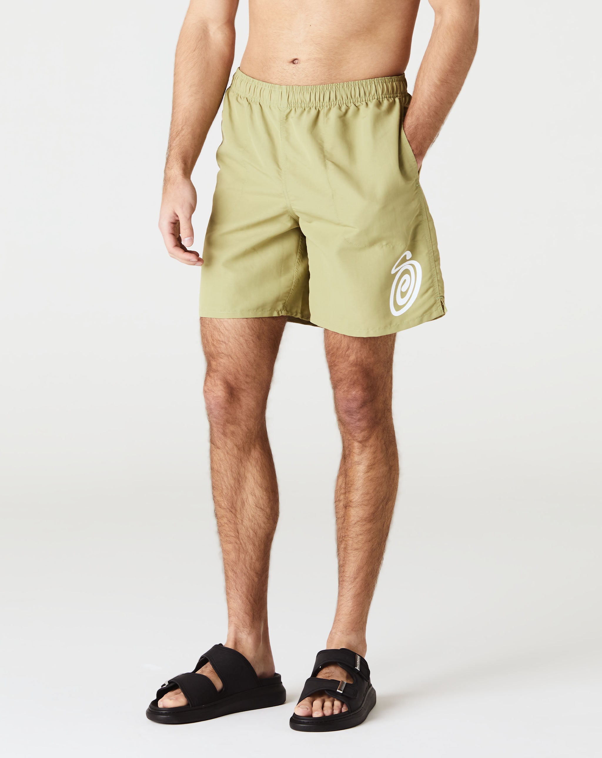 8000円販売中の商品 グット stussy ステューシー CURLY S WATER SHORT