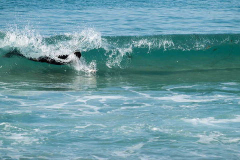 Bodysurfer ay Marine Street in La Jolla, California