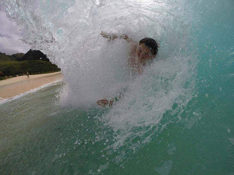 bodysurfing-handplanes-tube-ride-dylan