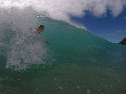 bodysurfing-handplanes-tube-ride-dylan