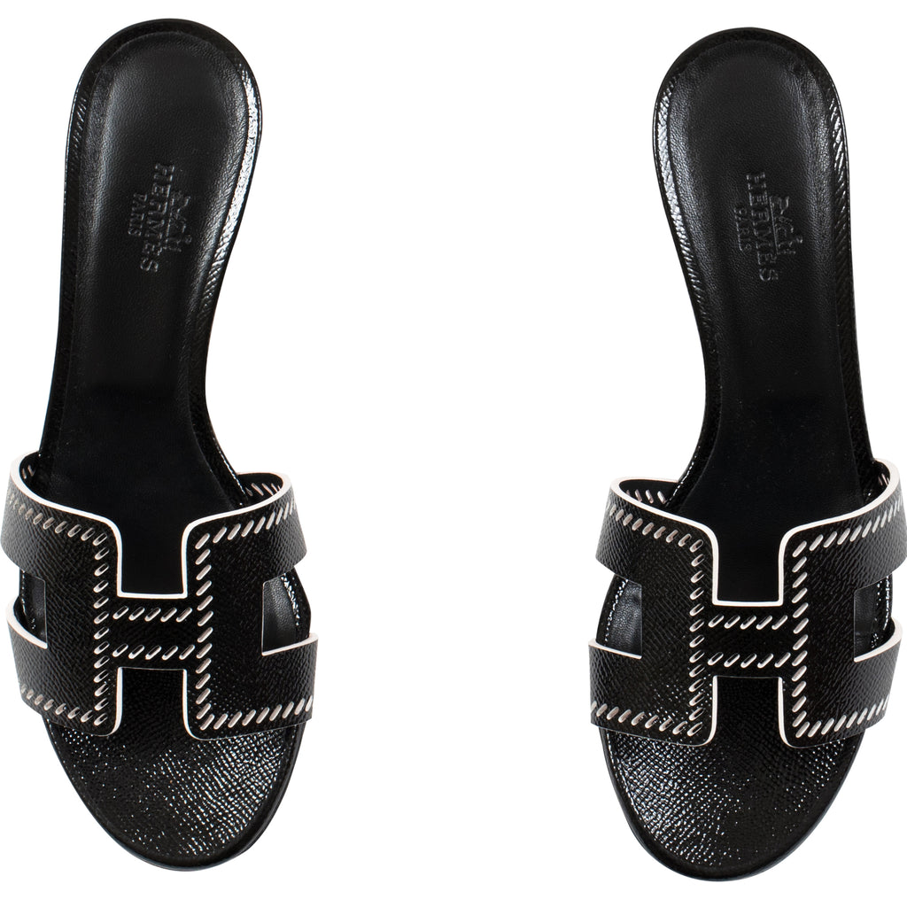 Hermès Oasis Sandals Patent Perforated Noir – SukiLux