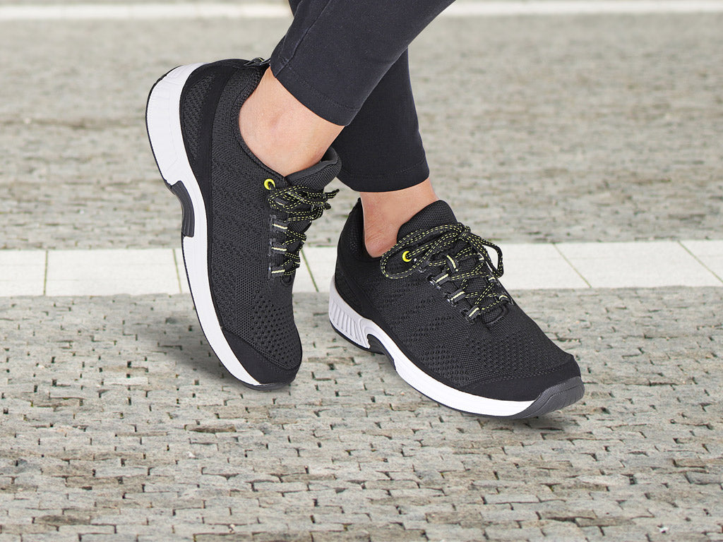 best walking shoes for pronation and flat feet