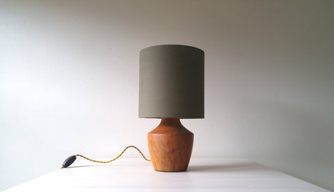 small table lamp with line switch