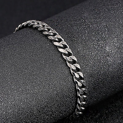 Men's Heavy Curb Bracelet in Sterling Silver - 8mm