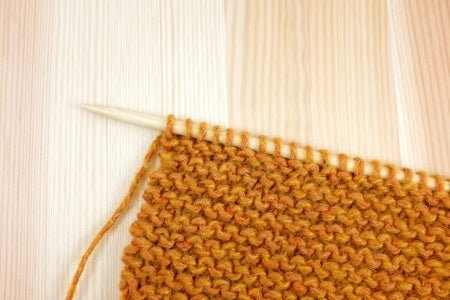 comment tricoter point mousse