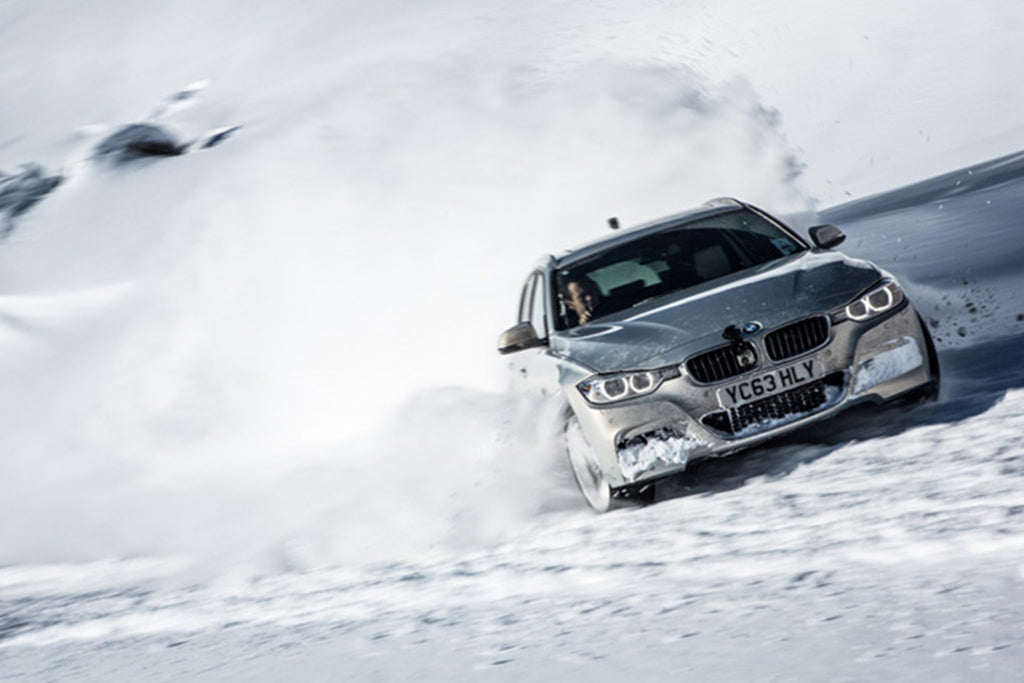 BMW m5 Snow