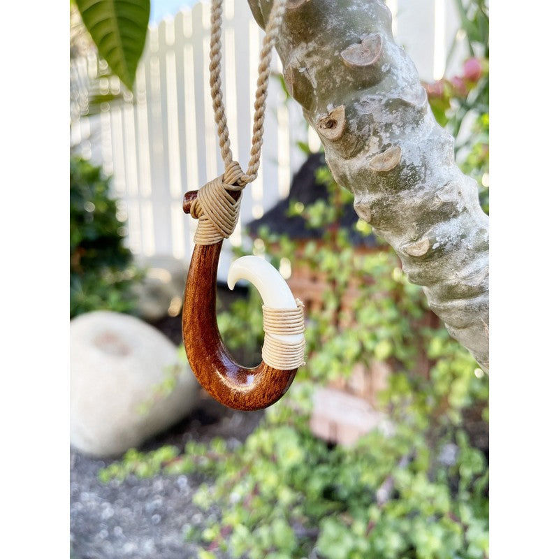  Unique Hawaiian Large Genuine Koa Wood Fish Hook Necklace, Hand  Carved Buffalo Bone 3D Fish Hook Necklace, N9404B : Clothing, Shoes &  Jewelry