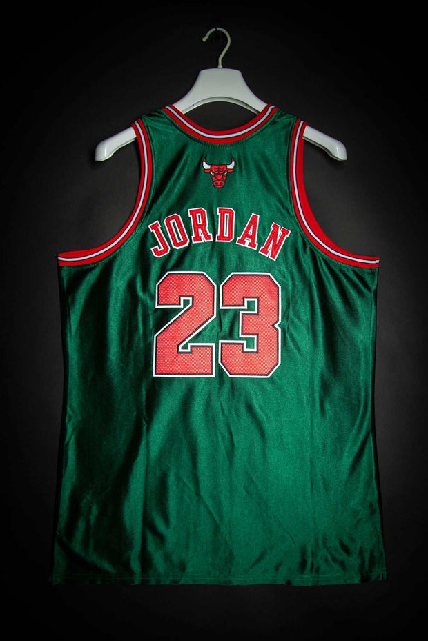 green jordan bulls jersey
