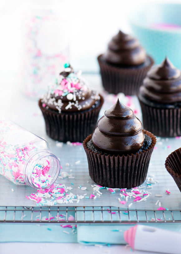 Dark & Dreamy Chocolate Cupcakes via Sweetapolita