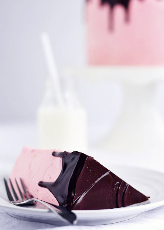 Dark Chocolate & Strawberry Cake via Sweetapolita