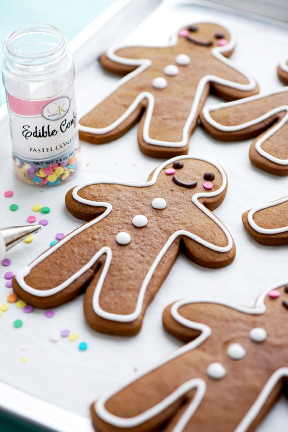 The Perfect Gingerbread Cookie via Sweetpolita