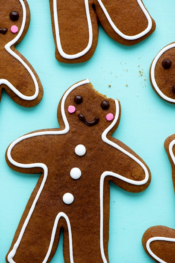 The Perfect Gingerbread Cookie via Sweetapolita