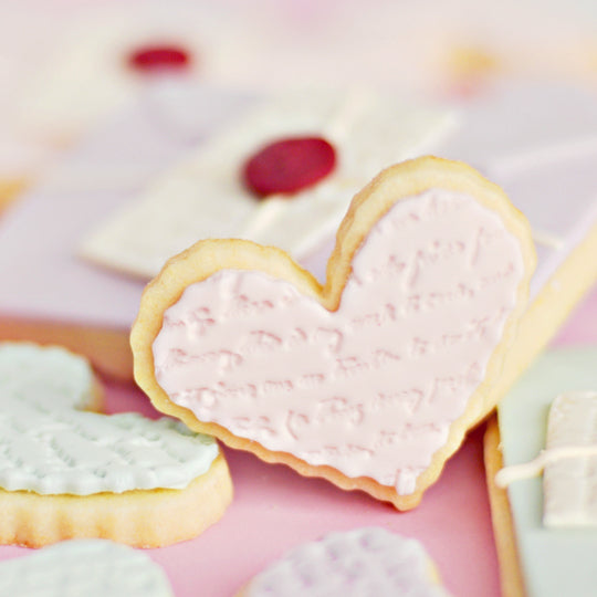Scripted Heart Cookies via Sweetapolita