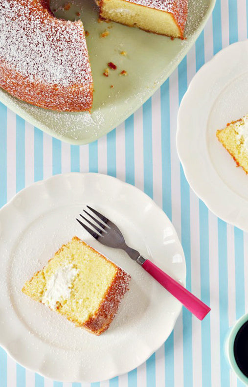 Twinkie Bundt Cake via Sweetapolita
