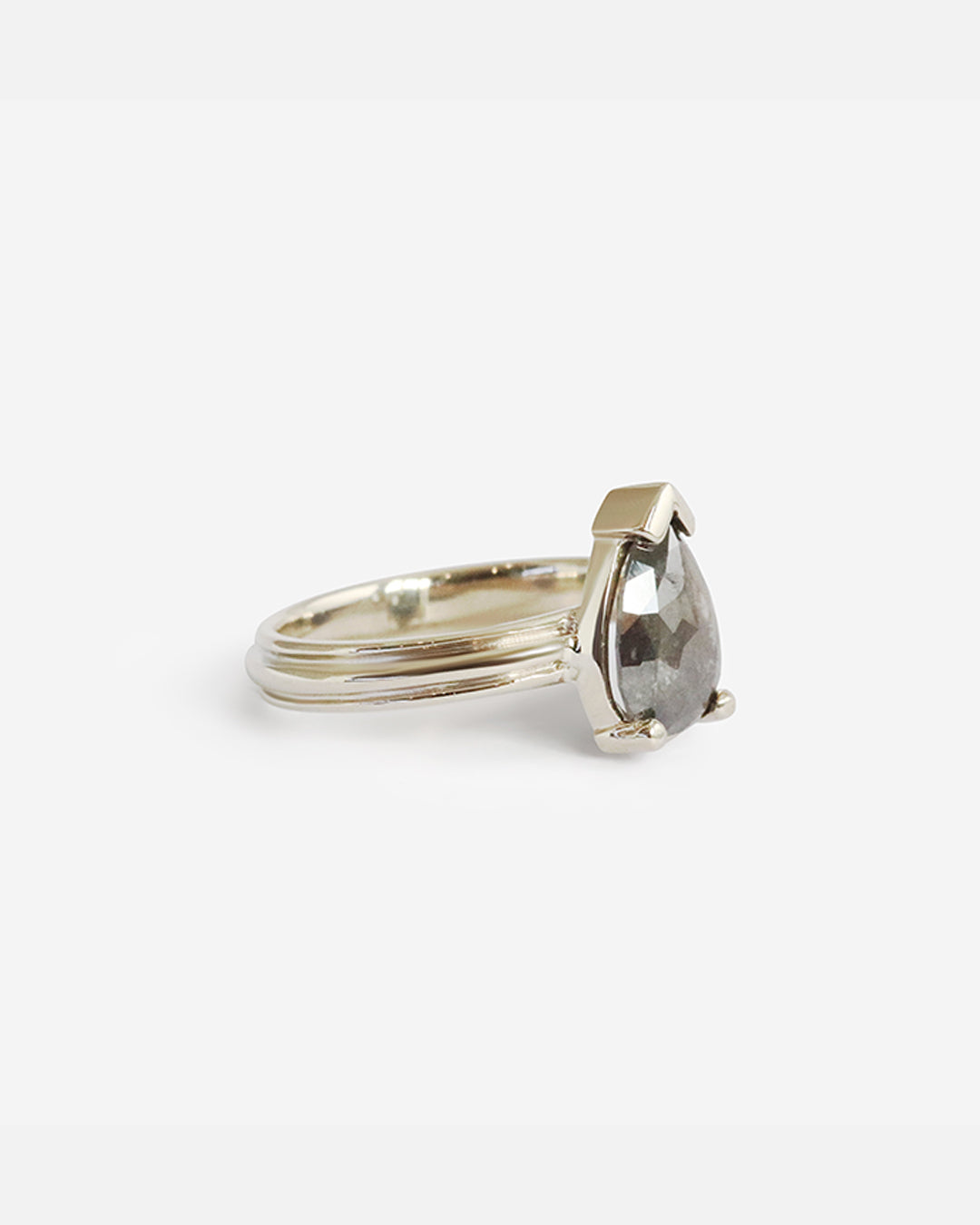 Cornice Ring / Pear Salt + Pepper Diamond