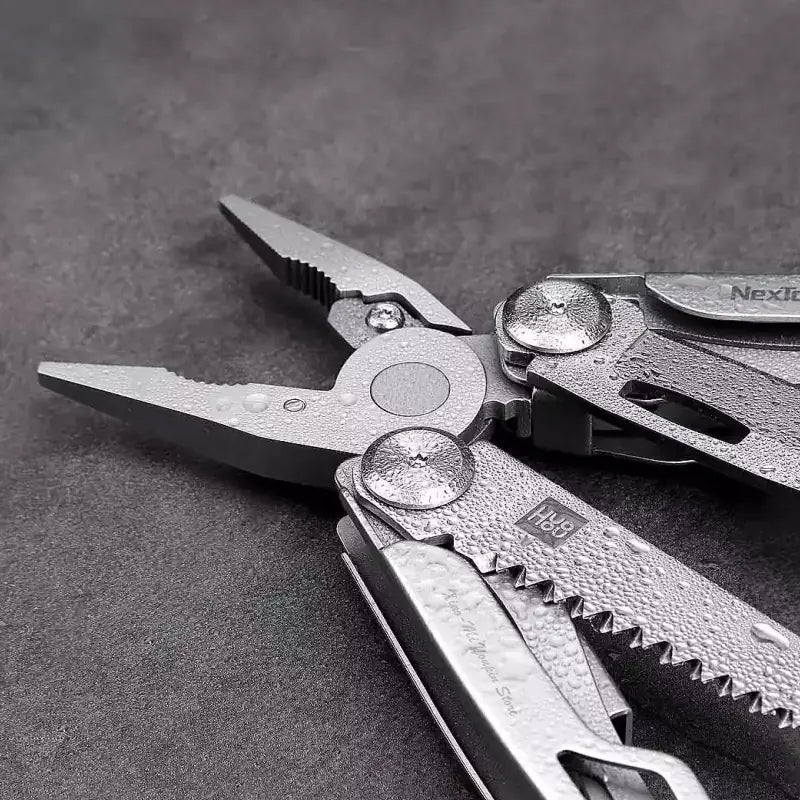 Portable Folding Knife for Outdoors