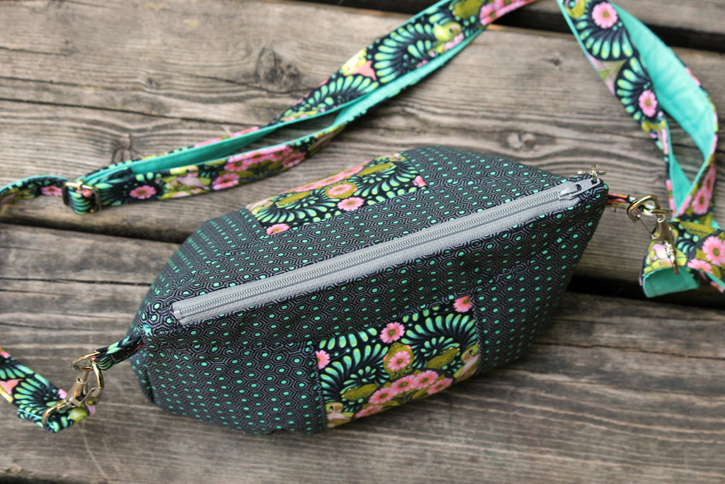 FREE The Gerbera Mini Crossbody Bag - PDF Sewing Pattern – Blue Calla Patterns