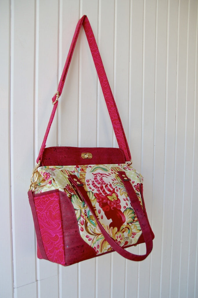 Emmaline Bags: Sewing Patterns and Purse Supplies: HANDMADE COUTURE: You can make this look too ...
