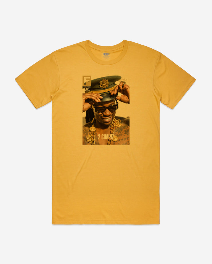 金色t恤上有两个戴着帽子、眼镜和金项链的Chainz - the FADER第80期的封面。