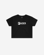 黑色t恤与FADER标志
