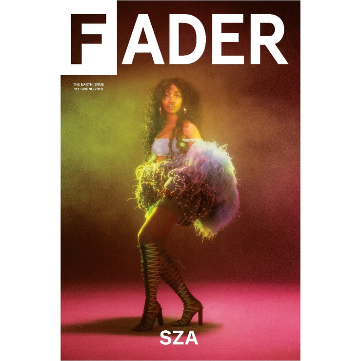 SZA海报，封面为the FADER第112期(红色)。