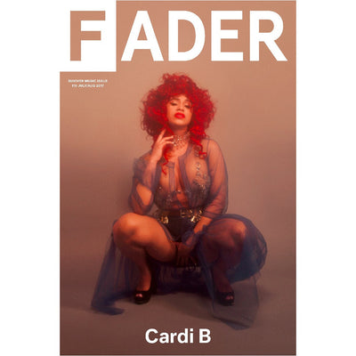 Cardi B跪着的海报- the FADER第110期的封面