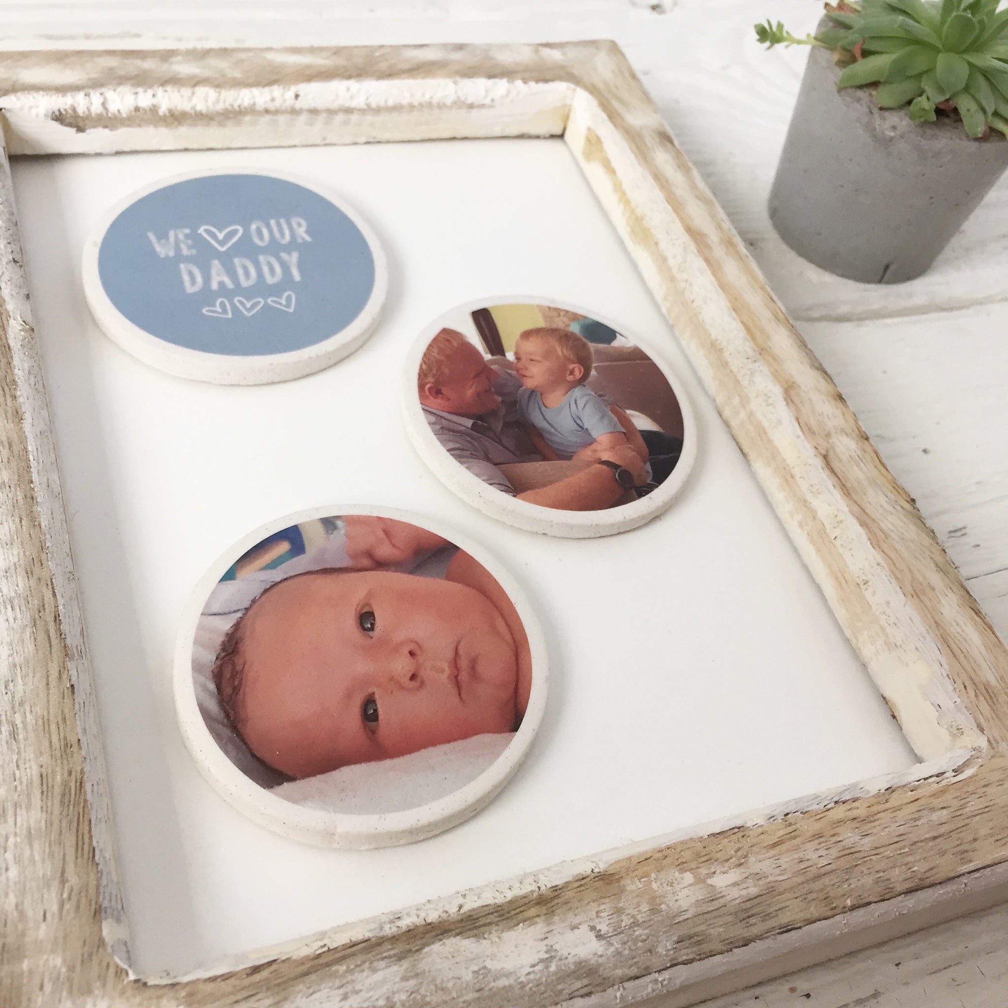 Periwinkle and Clay - The Circle Frame